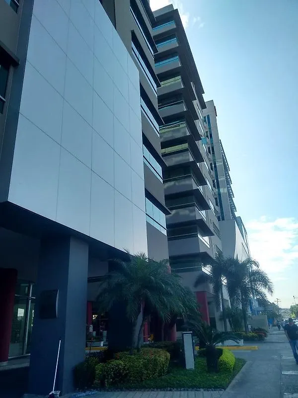 Apartmán Guayaquil Airport Suites Mall Del Sol